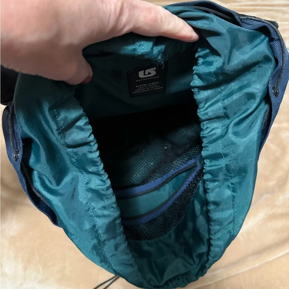 Burton Tinder 30L Outdoor Colorblock Roll-Top Backpack in Navy and Burgundy